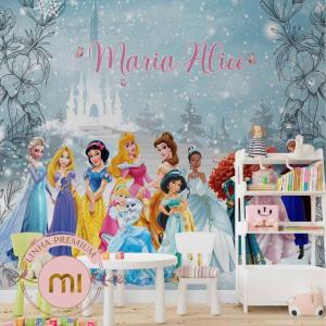 Painel Princesas Vinil - Autocolante Sob Medida - Valor referente a 1m², utilize a calculadora abaixo e veja quantos m² irá precisa para sua parede.  Fosco - Por favor escolher Liso ou Texturizado  Recomendamos acrescentar 10cm tanto na largura quanto na altura por medida de segurança.